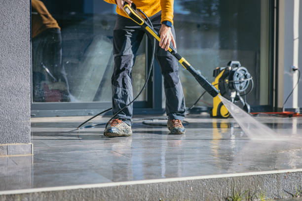 Best Commercial Pressure Washing  in Clinton, NC